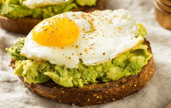 "5 Simple and Nutritious Breakfast Ideas to Kickstart Your Day"