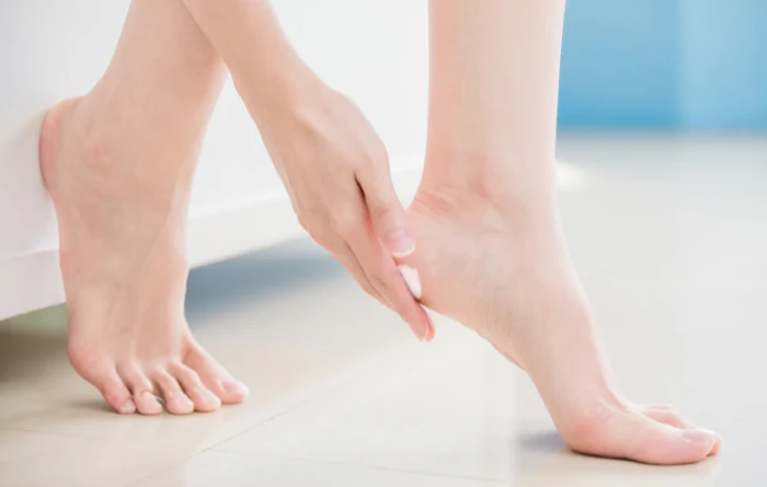 How to fix cracked heels permanently