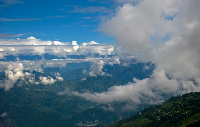 5. Darjeeling, West Bengal - The Hill Station of Tea Plantations