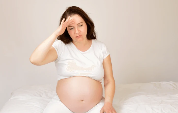 What are the common symptoms of pregnancy